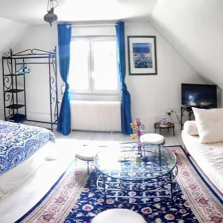 Maison D'hôte Privatisée Avec Piscine Et Jacuzzis 15 Pers Max Villa