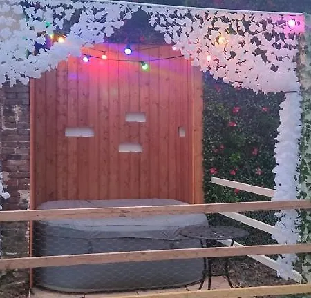 Maison D'hôte Privatisée Avec Piscine Et Jacuzzis 15 Pers Max La Couture-Boussey